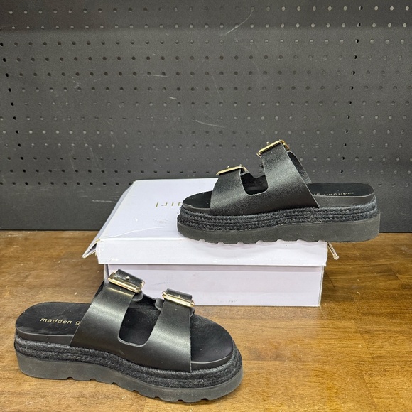 New W/ Box! Women's Steve Madden Mythical Black Pari Summer Sandals Size 8.5 - Picture 2 of 5